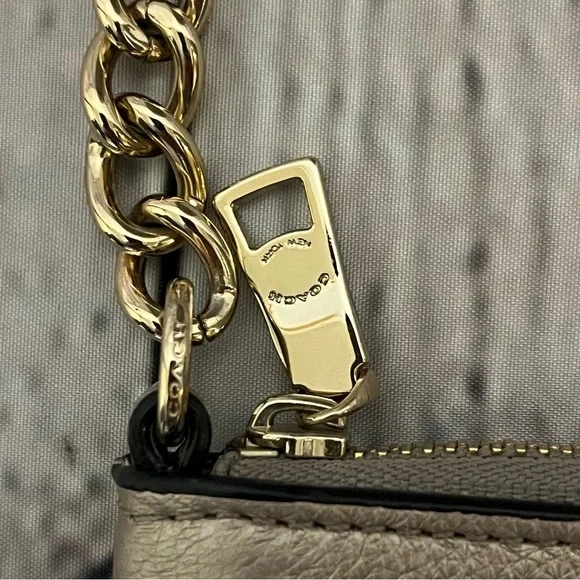 ✅SOLD✅ Vintage Y2K Coach Lyla Double Gusset Leather Crossbody Bag - Picture 13 of 17